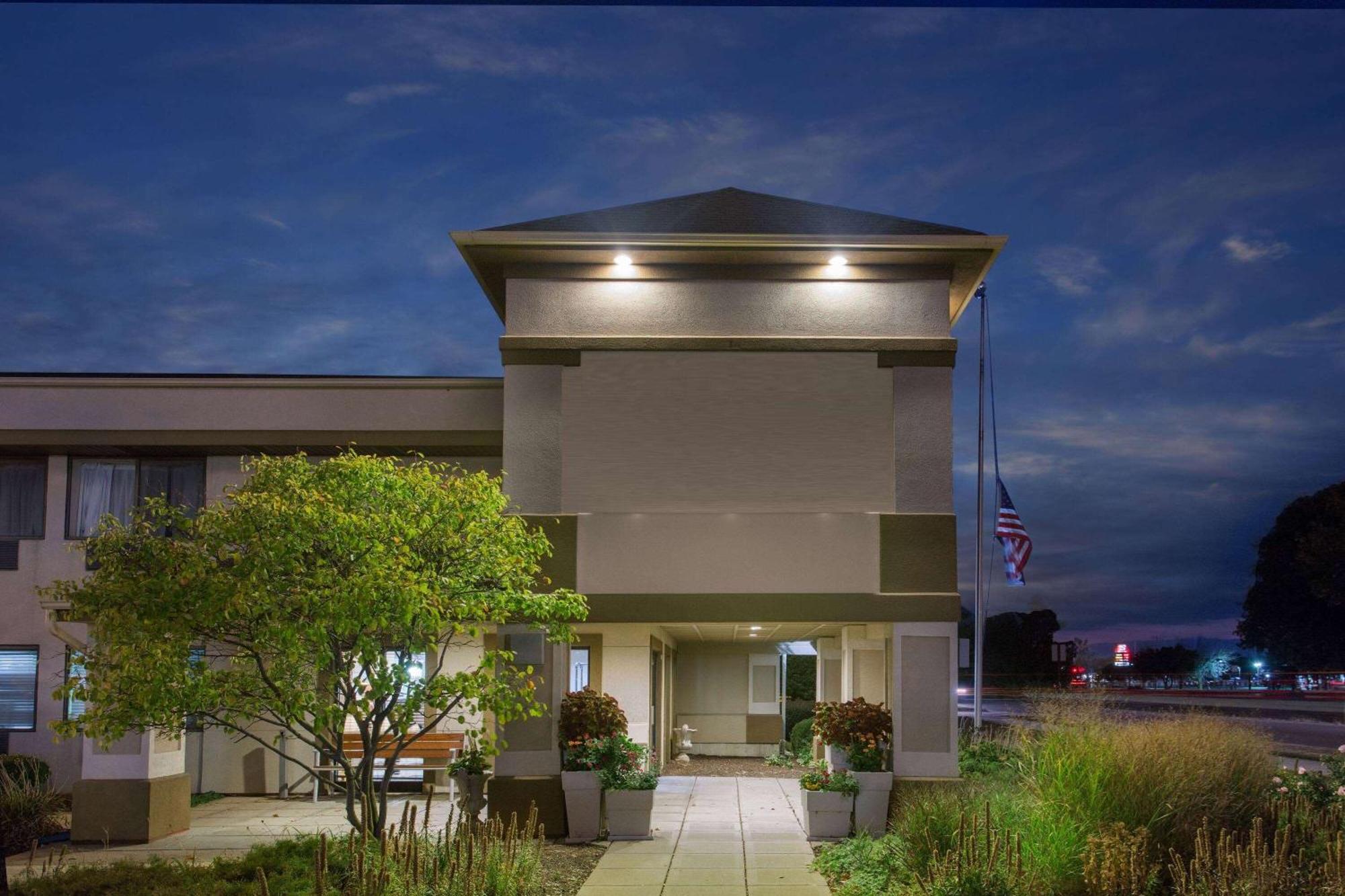 Americinn By Wyndham Beloit