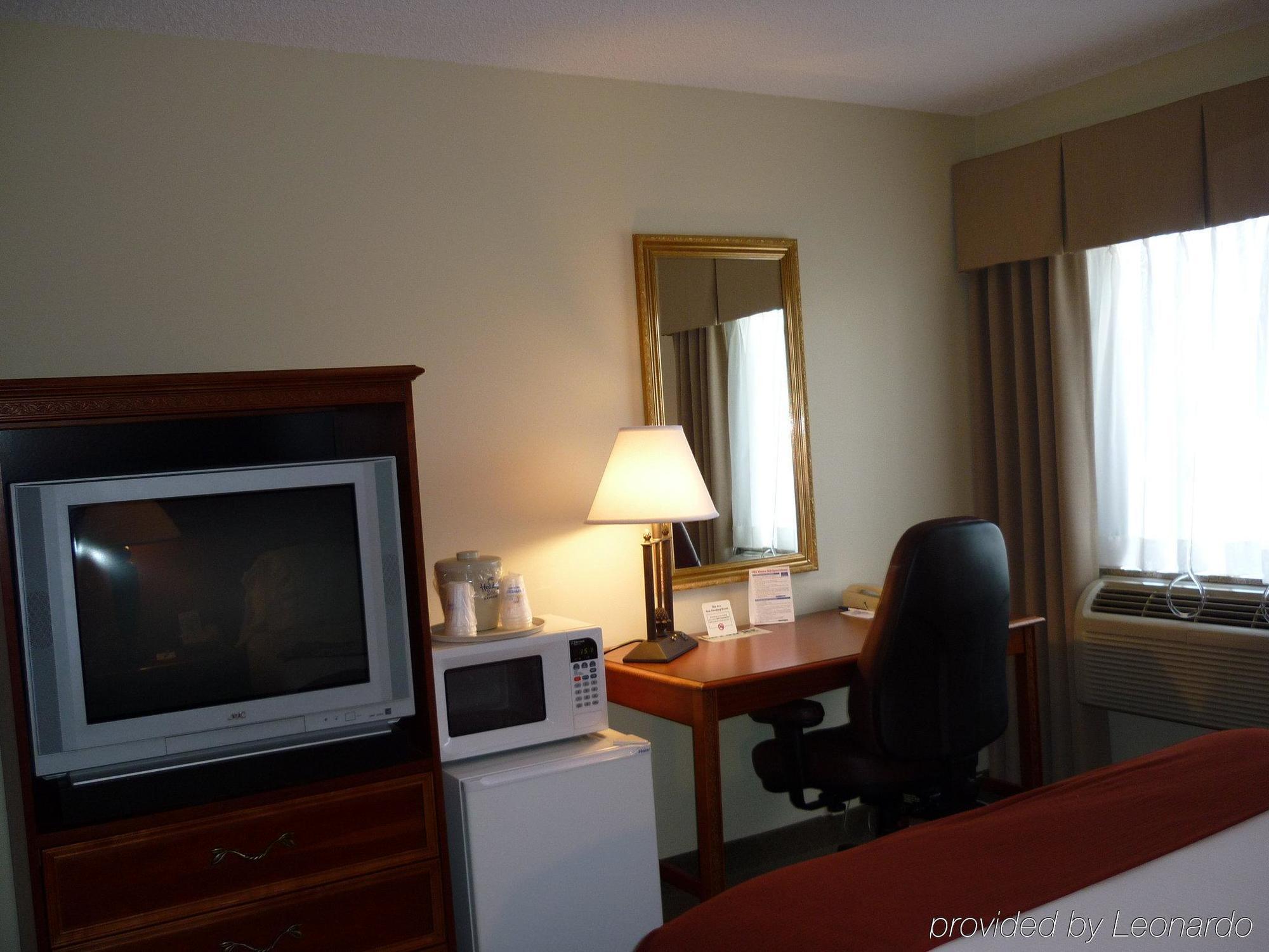 Americinn By Wyndham Hotel