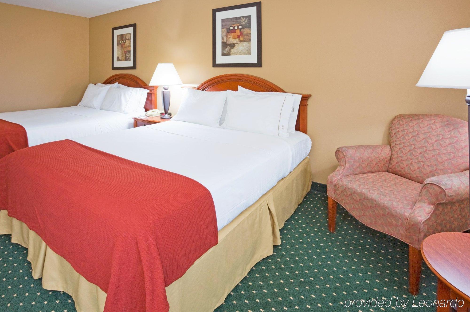 Americinn By Wyndham Beloit Hotel