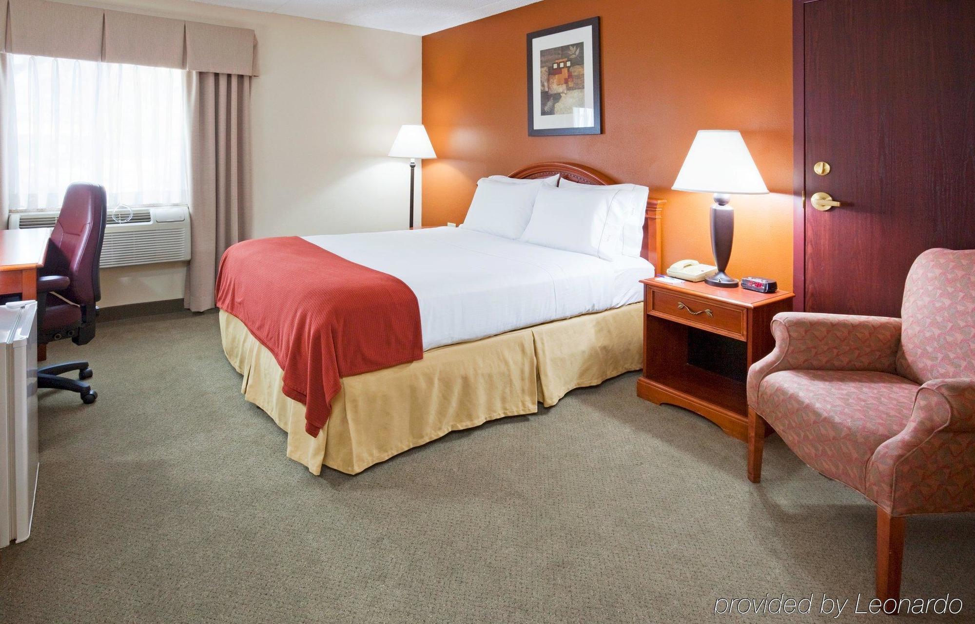 Americinn By Wyndham Beloit Hotel